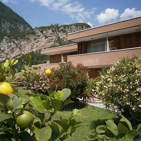 Apartmanhotel Cascata Varone Riva del Garda