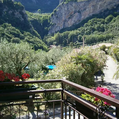 Cascata Varone Apartmanhotel